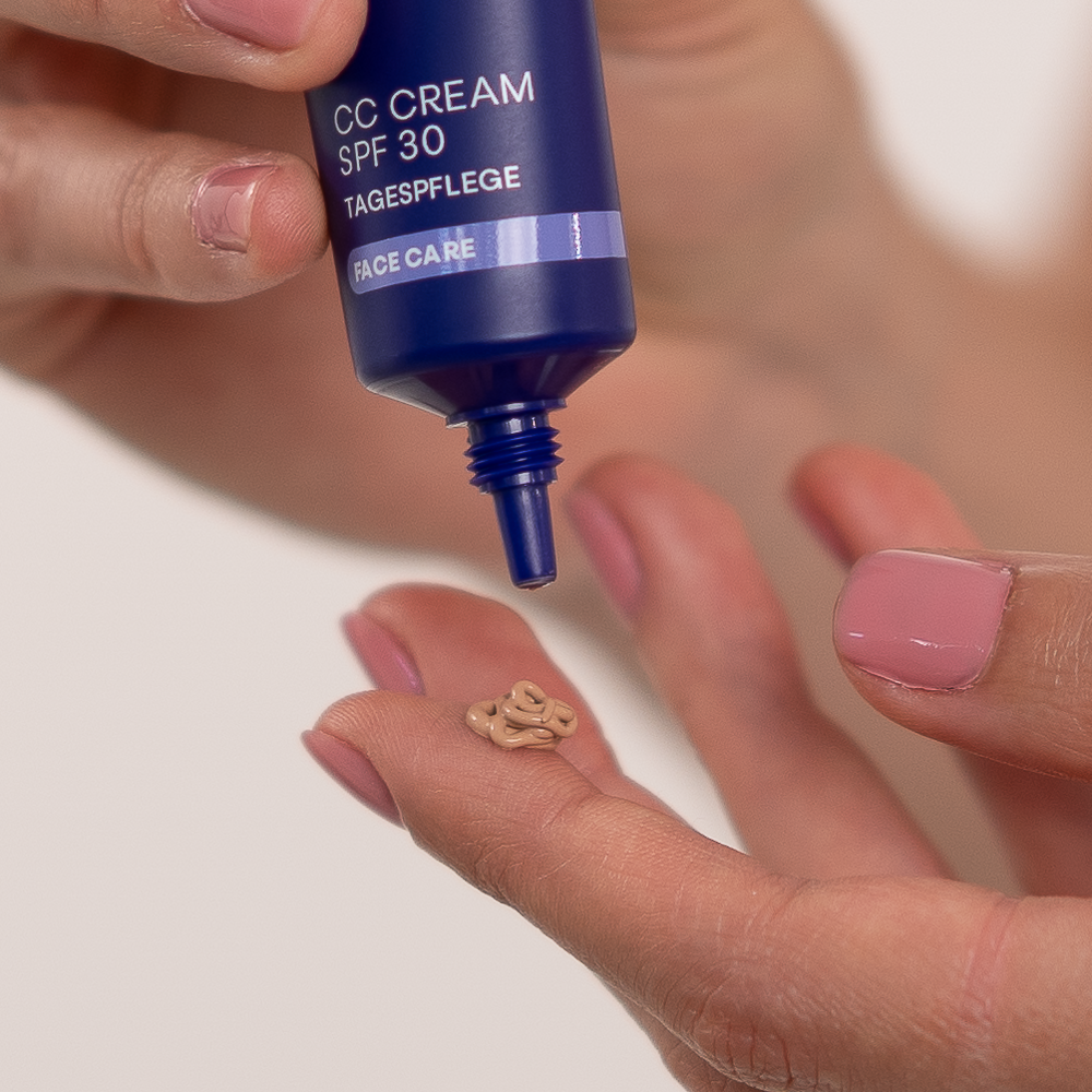 close up of arrivacell cc cream SPF30 texture